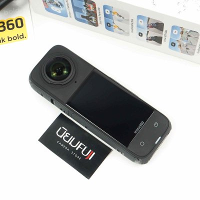 Insta360 X4