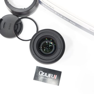 SIGMA 30mm F1.4 DC DN