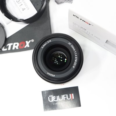 VILTROX 33mm F1.4 STM