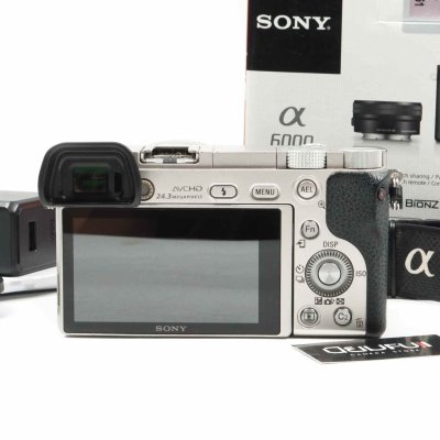 Sony A6000