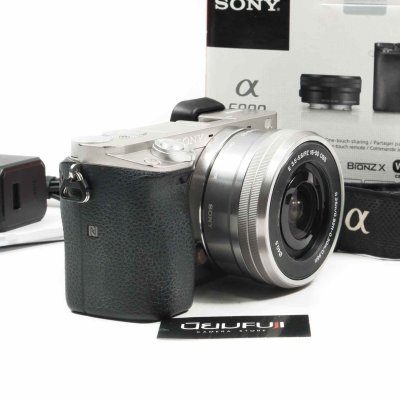 Sony A6000