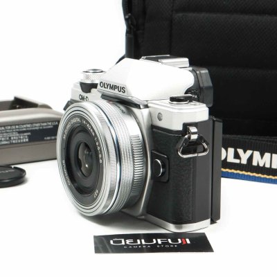 Olympus EM10II