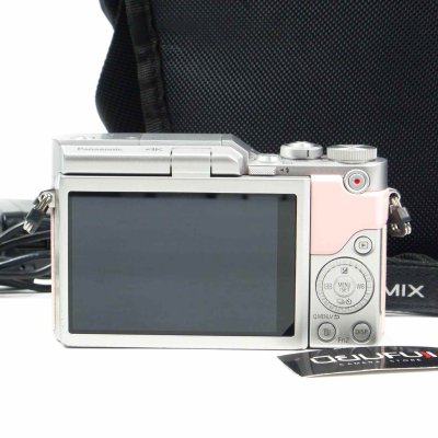 Lumix GF9