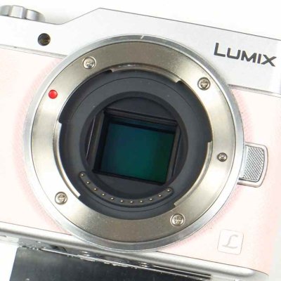 Lumix GF9