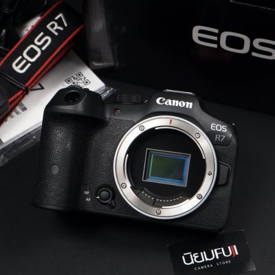 Canon EOS R7 Body