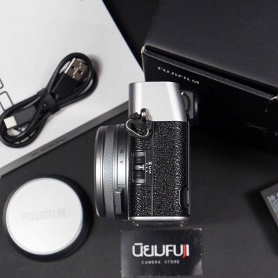 Fujifilm X100V
