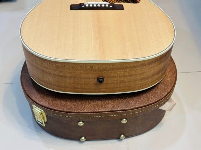 Gibson J-35 30s Faded Gibson J-35 30s Faded