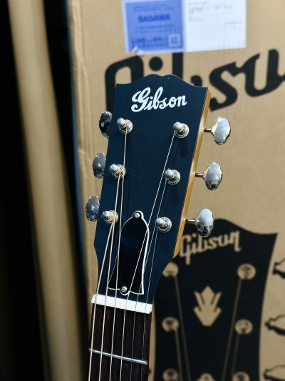 Gibson J-35 30s Faded