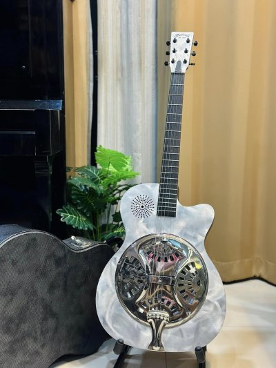 Martin Alternative II Resonator