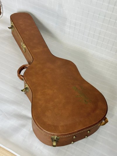 Gibson J-25 nat
