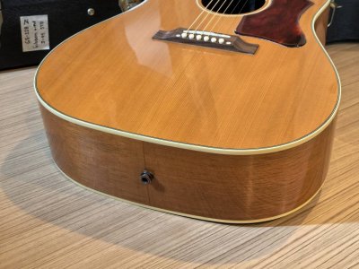 Gibson J-45 Standard (Natural)