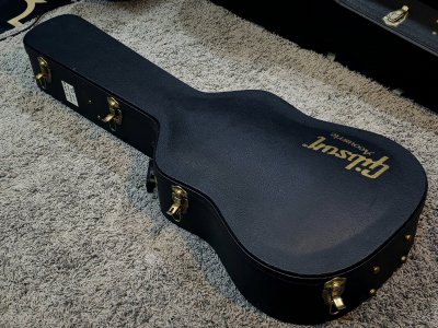 Gibson J-45 Standard 2011