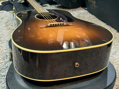 Gibson J-45 Standard 2011