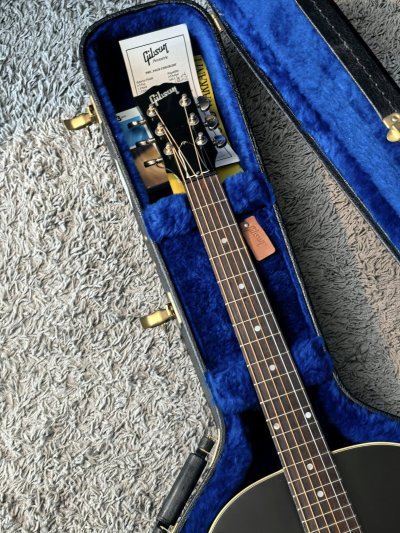 Gibson J-45 Standard 2011