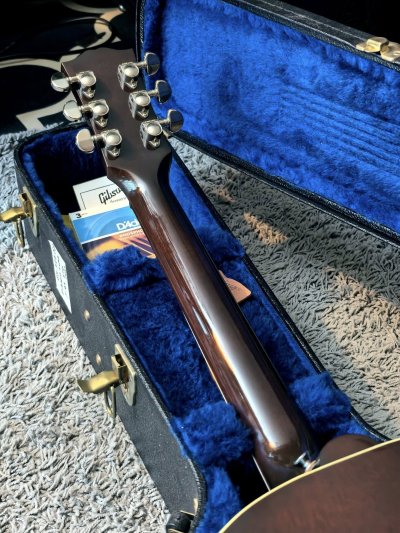 Gibson J-45 Standard 2011