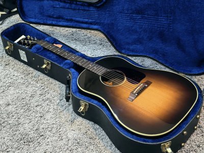 Gibson J-45 Standard 2011