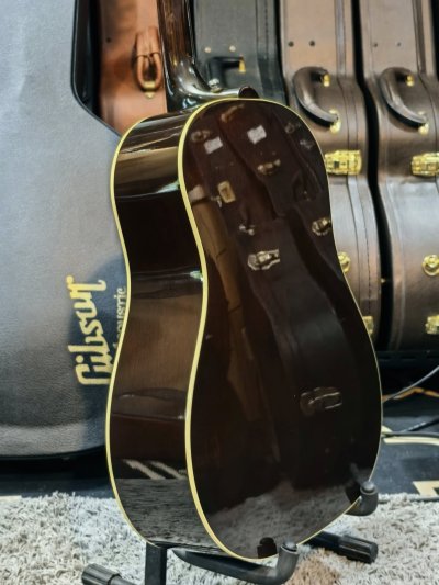Gibson J-45 Standard 2011