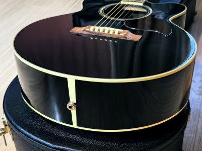 Gibson J-165EC Ebony