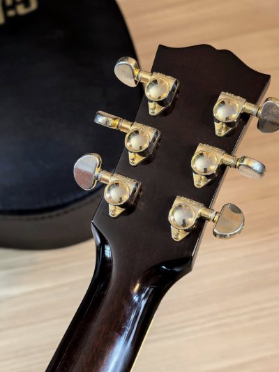 Gibson J-45 Custom Limited Rose
