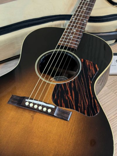 Gibson Blue King