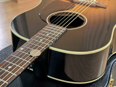 Gibson J-45 Standard