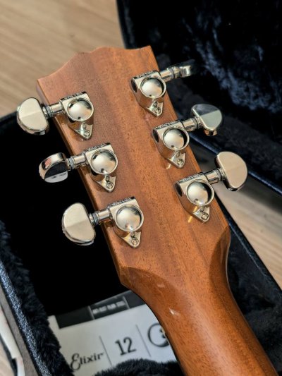 Gibson Hummingbird Studio