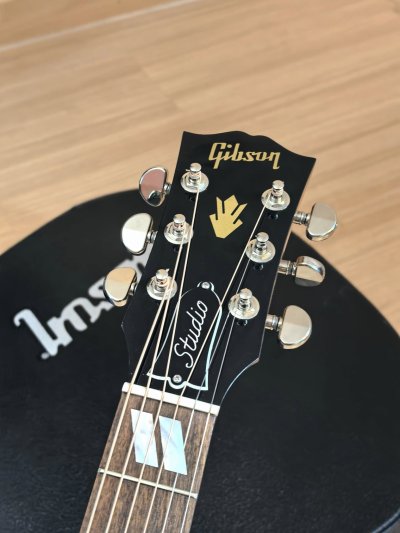 Gibson Hummingbird Studio