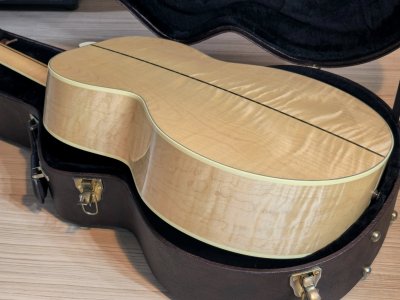 Gibson SJ-200 Standard