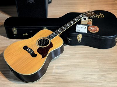 Gibson Songwriter Deluxe Studio