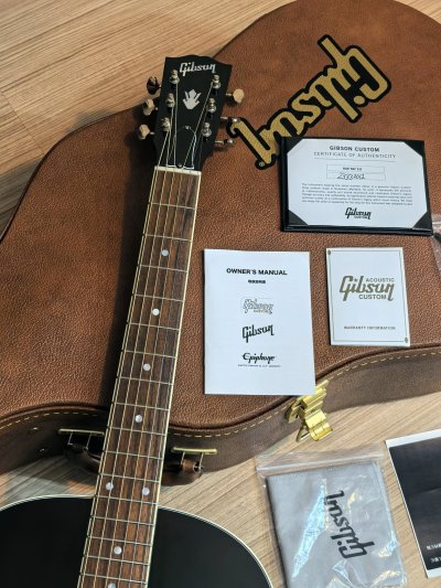 Gibson Keb mo 3.0 12-Ft J-45 Custom Shop Artist