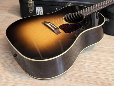 Gibson J-45 Standard