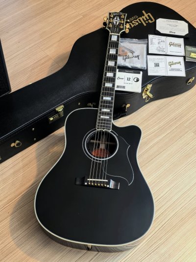 Gibson Songwriter Custom Ebony 2025