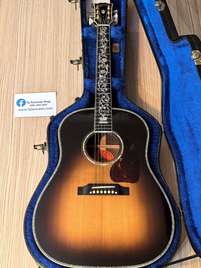 Gibson J-45 Custom Vine Limited Edition
