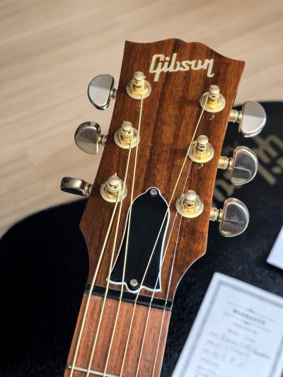 Gibson J-45 Granadillo Custom Shop