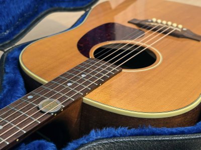 Gibson J-45 Standard