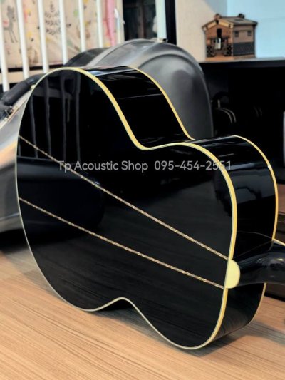 Gibson SJ-200 Elvis Custom Shop