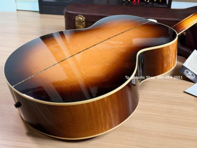 Gibson SJ-200 Standard