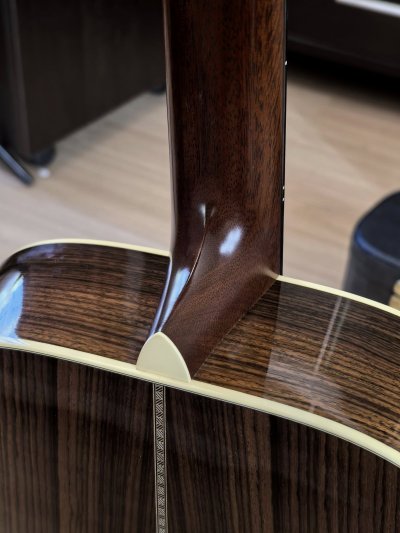 Martin OMJM Signature John Mayer