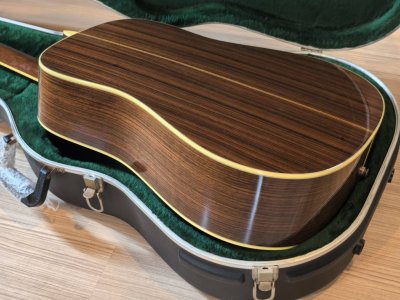 Martin D-42 Standard