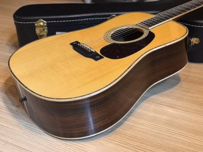 Martin D-42 Modern Deluxe