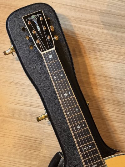Martin D-42 Modern Deluxe