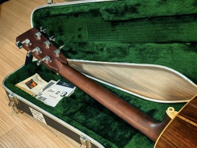 Martin D-28 Standard