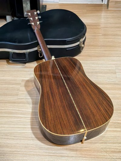 Martin D-28 Standard