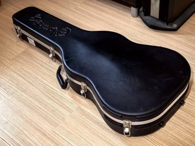 Martin D-28 Standard
