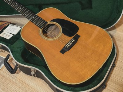Martin D-28 Standard
