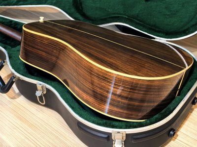 Martin D-28 Standard