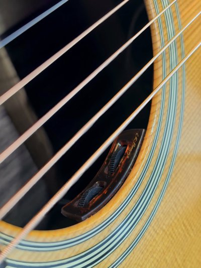 Martin OOO-28 Standard