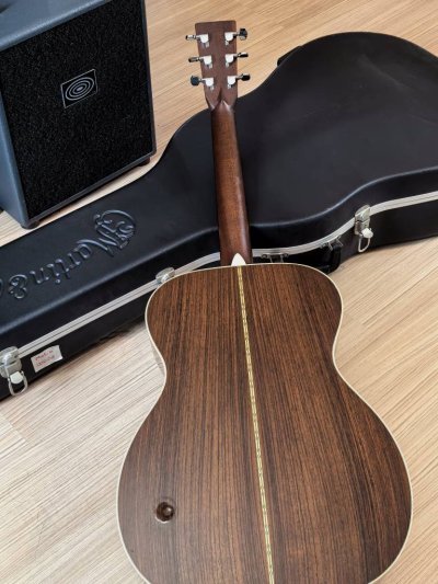 Martin OOO-28 Standard
