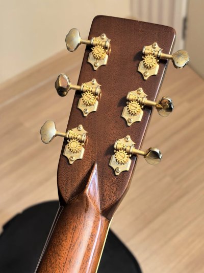 Martin D-42 Standard