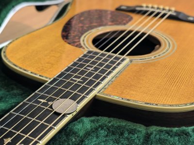 Martin D-42 Standard